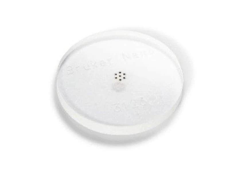 Bruker: A TXRF carrier with deposited particles (1 – 0.15 µm)