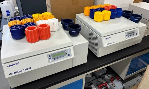 Eppendorf 5810R Benchtop Centrifuge with Rotor (Tested)
