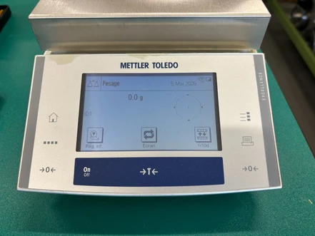 Mettler Toledo XS4001S Analytical Balance (Refurbished)