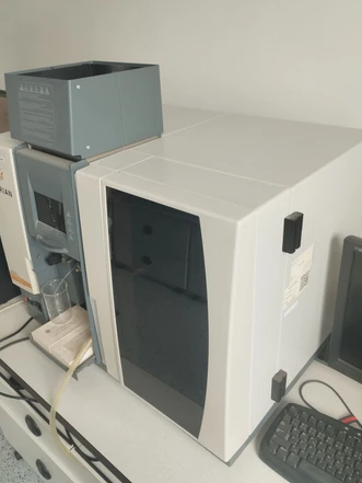 Varian AA 240 FS atomic absorption spectrometer (Refurbished)