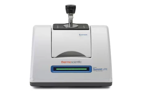 Thermo Scientific Nicolet Summit PRO FTIR Spectrometer